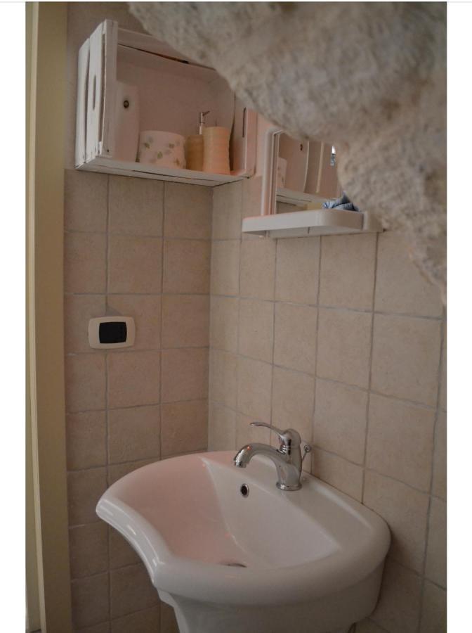 Casetta “Arte Su Pietra” Ostuni Exterior foto